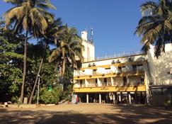 Hotel Royale Heritage - Nasik - Toà nhà
