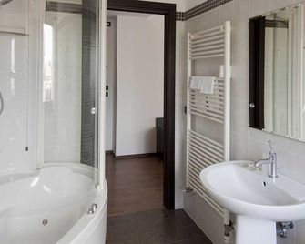 Hotel Leon Bianco - Adria - Badkamer