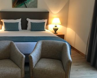 Francis - Beja - Habitación