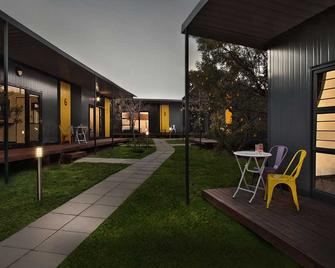 Sleepover Motels Lanseria - Lanseria - Edificio