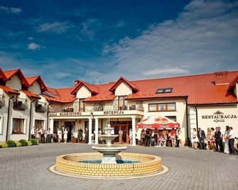 Villa Anna - Tarnobrzeg - Building