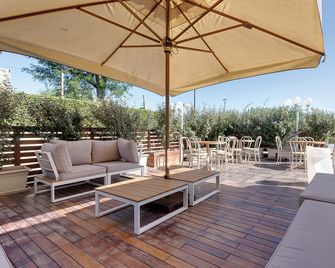 Hotel Ronchi - Cervia - Binnenhof