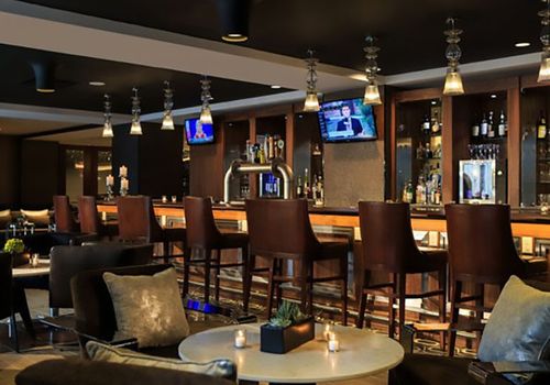 Renaissance Cincinnati Downtown Hotel 8 219 2 4 0 7 3 Cincinnati Hotel Deals Reviews Kayak