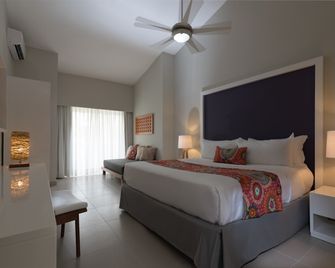 Emotions By Hodelpa - Juan Dolio - Guayacanes - Habitación