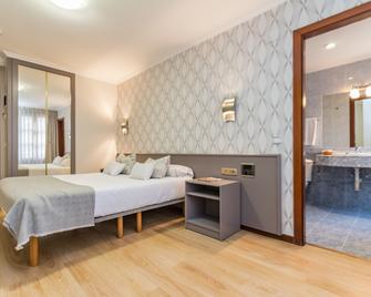 Hotel Gijon - Gijón - Bedroom