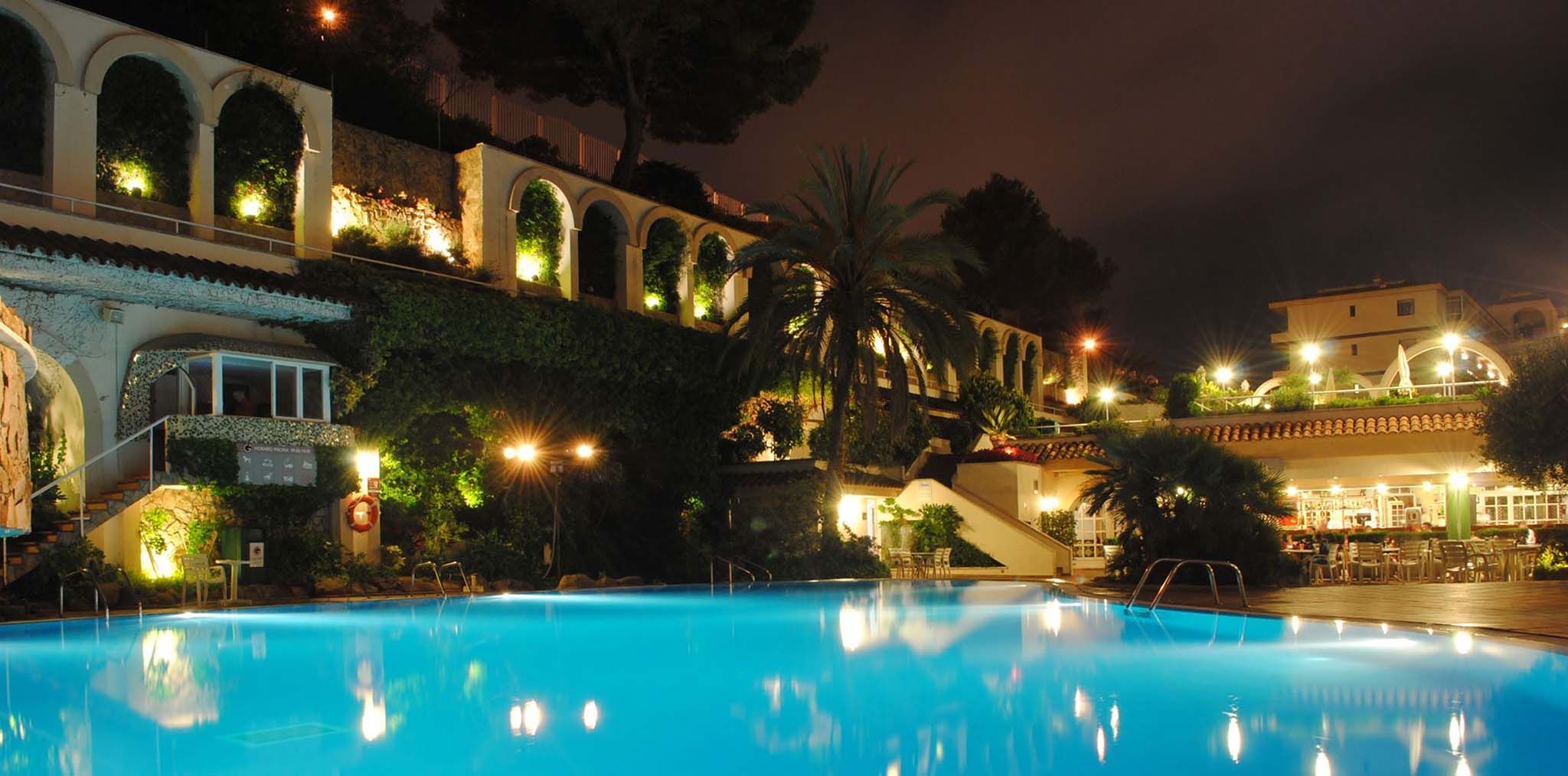 جيتارت سنترال بارك أكوا ريزورت - يوريت دي مار - حوض السباحة