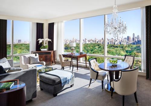 Trump International Hotel Tower New York 4 9 2 0 New York Hotel Deals Reviews Kayak