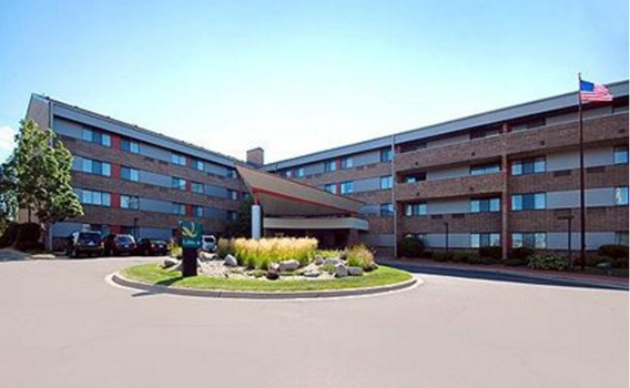 Quality Inn Suites Mall Of America Msp Airport 70 1 5 5