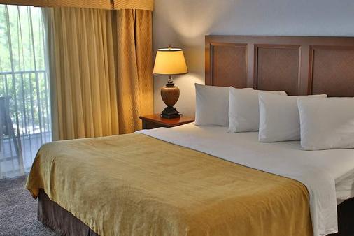 Coconut Cove All-Suite Hotel - Clearwater Beach - Κρεβατοκάμαρα