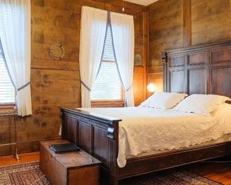The Edenton Collection-Captain's Quarters Inn - Edenton - Bedroom