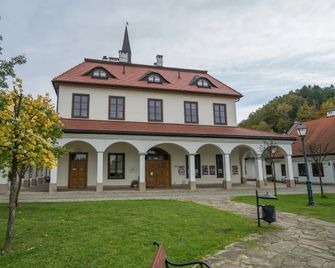 Miasteczko Galicyjskie Gosciniec - Nowy Sącz - Gebäude