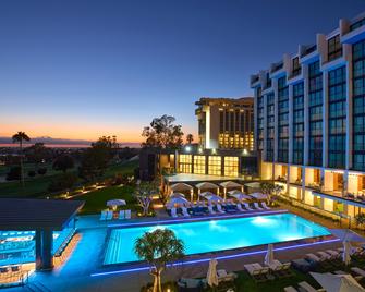Vea Newport Beach, A Marriott Resort & Spa - Biển Newport - Bể bơi