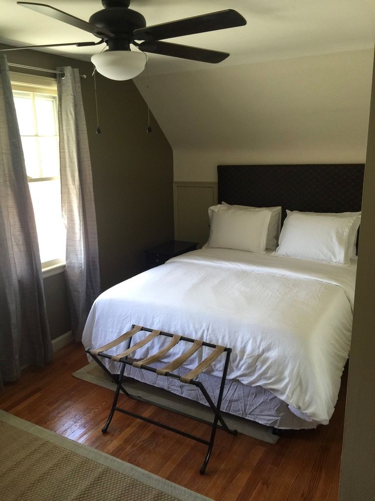 The Little Italy of Niagara Falls Bed & Breakfast - Niagara Falls - Soveværelse