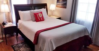 3 Bedrm, Art Houz, MP 12 miles, Downtown 10 - Charleston - Bedroom