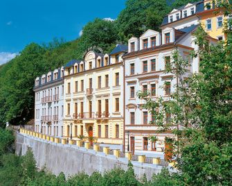 Wellness Hotel Jean De Carro - Karlovy Vary - Edificio