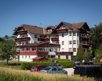 Hotel Alpenblick Attersee - Attersee am Attersee - Außenansicht