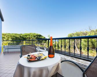 Residence Riva Blu - צ'זנאטיקו - מרפסת