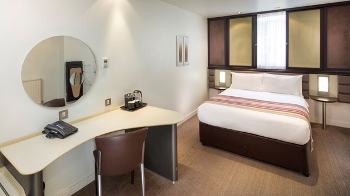 Hyde & Seek London Park Tribute Htl