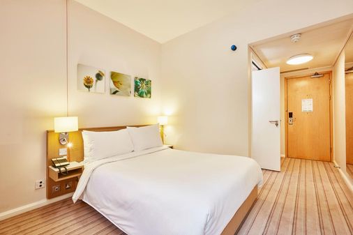 Hilton Garden Inn Birmingham Brindleyplace - Birmingham - Makuuhuone