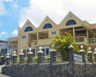 New Montrose Hotel - Kingstown - Bâtiment