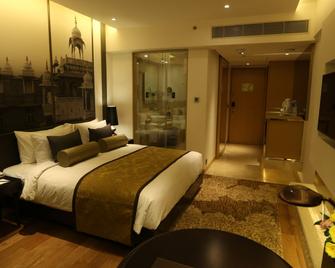 فندق برايد بلازا، آيروسيتي نيودلهي - نيو دلهي - غرفة نوم