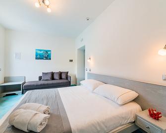 Hotel Corallo Circeo - San Felice Circeo - Camera da letto