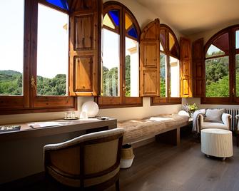 Mas Salagros Ecoresort & Aire Ancient Baths - Barcelona - Living room