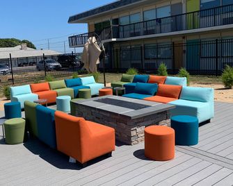 Harbor Hotel Provincetown - Provincetown - Patio
