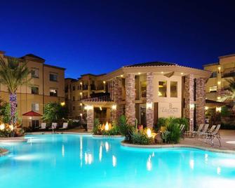 Toscana Condo Hotel of Desert Ridge - פיניקס - בריכה