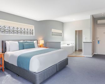 Waves Luxury Suites - Port Campbell - Schlafzimmer