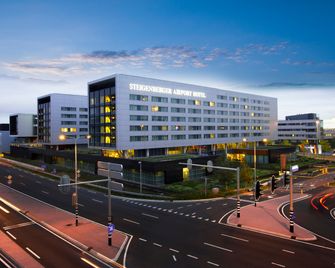 فندق مطار ستايخنبرخر أمستردام - Schiphol - مبنى