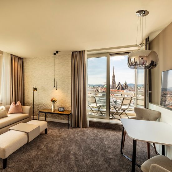 Living room view of Hotel Am Parkring