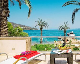 Casa dell'Arte Hotel of Arts & Leisure - Torba - Patio