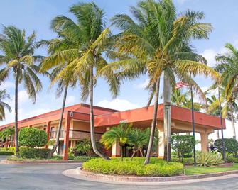 Days Inn by Wyndham Florida City - Florida City - Bygning