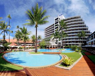 Patong Beach Hotel by See2Sea - Patong - Edificio