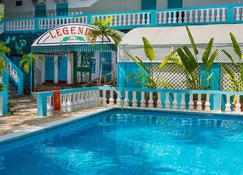Legends Beach Resort - Negril - Bể bơi