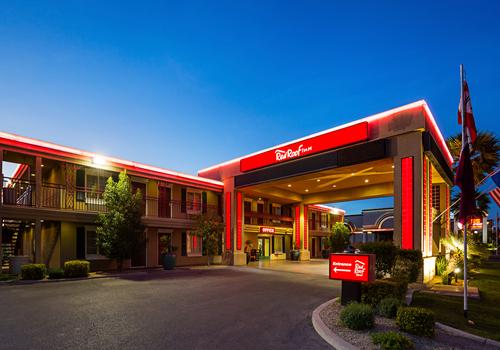 Red Roof Inn Las Vegas 70 1 5 5 Las Vegas Hotel Deals Reviews Kayak