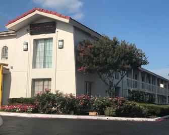 Red Roof Inn Plano - Plano - Edificio