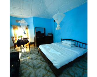 Gorilla African Guest House - Entebbe - Building
