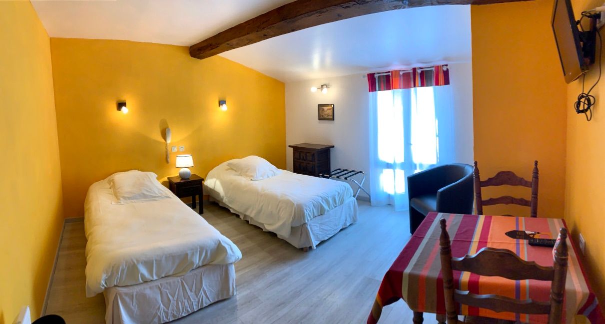 Hotel Des Bains Et Des Gorges - Amélie-les-Bains-Palalda - Schlafzimmer