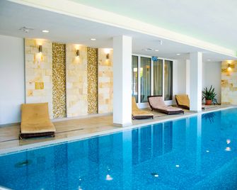 Hotel Aurora - Miskolc - Piscina
