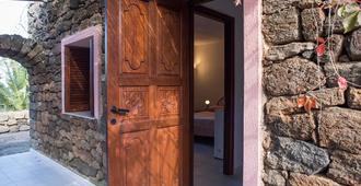 Agriturismo Zinedi - Pantelleria - Bedroom