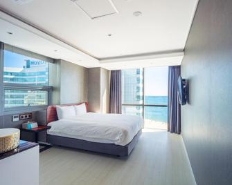 Elysia Boutique Hotel - פוסן - חדר שינה