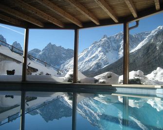 Berghotel - Sexten - Sesto - Pool