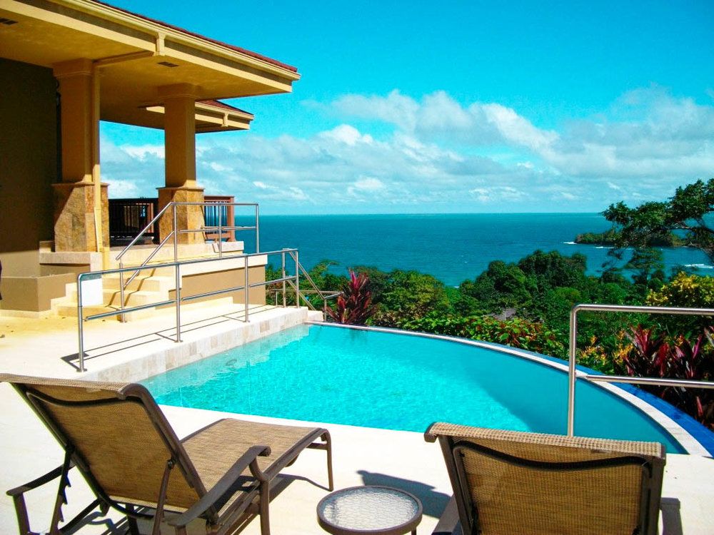 Red Frog Beach Island Resort - בוקס דל טורו - בריכה