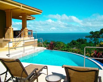 Red Frog Beach Island Resort - בוקס דל טורו - בריכה