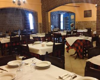 Hostal Restaurante Ceres - Magaz de Pisuerga - Restaurante