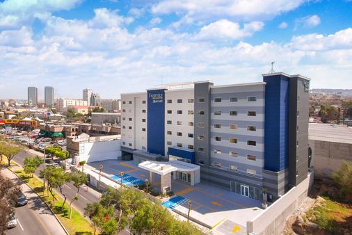 Fairfield Inn & Suites by Marriott Tijuana - Tijuana - Building
