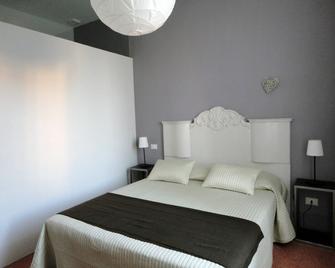 Dimora Sabatini B&B - Oriolo Romano - Bedroom