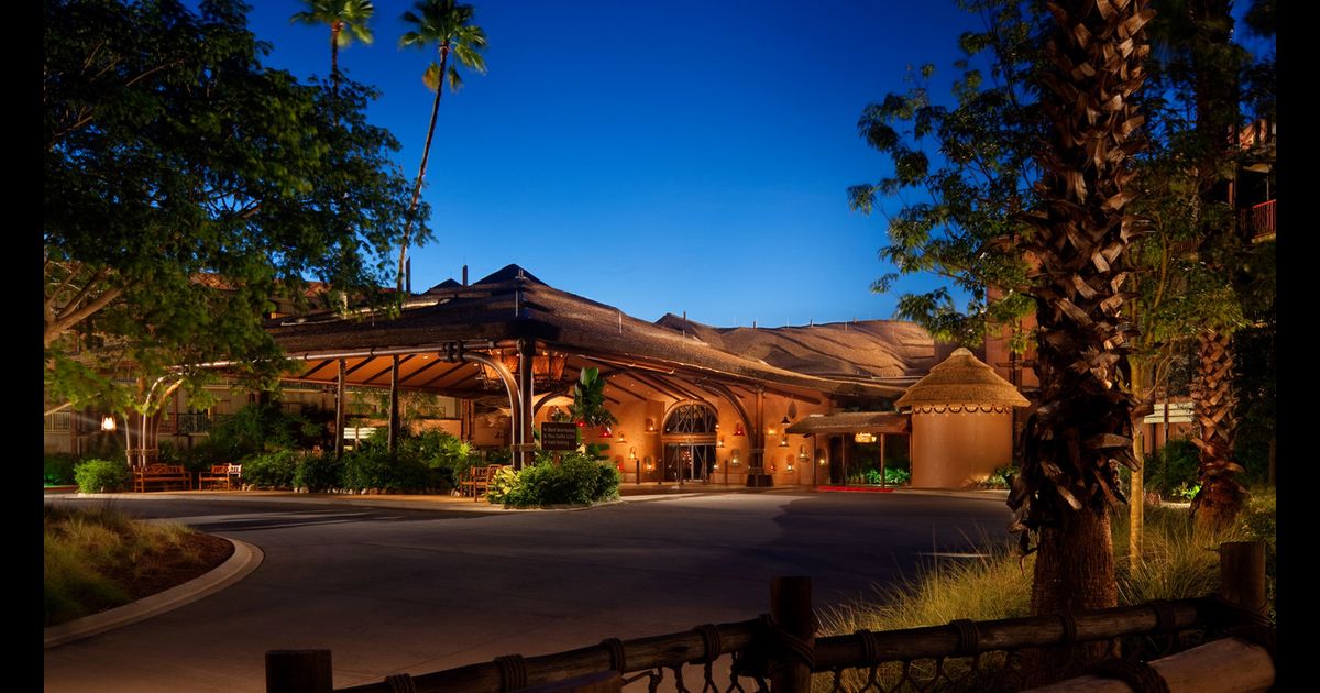 Disney's Animal Kingdom Villas Kidani Village 370 (̶1̶4̶4̶5̶). Lake